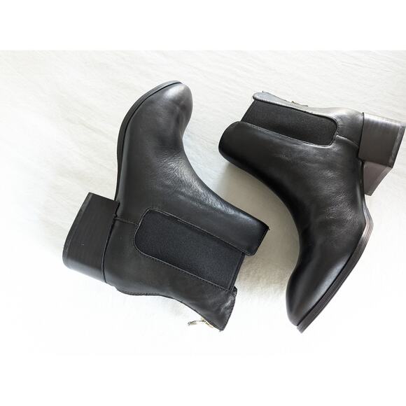 Steve Madden Size 8.5 Boots Chelsea Leather Office Party Concert School Fall - Picture 4 of 12